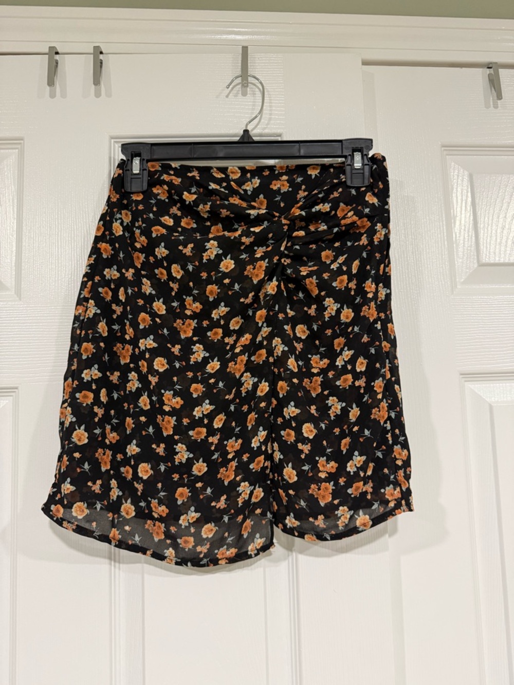 Women’s Black Floral Skirt